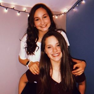 Meet your Posher, Emma clare